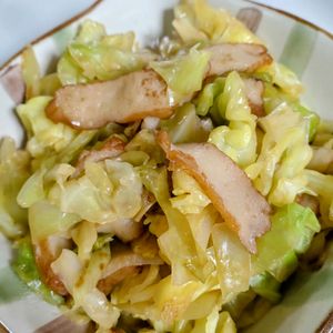 ゆみの作ってみた!投稿(春キャベツとさつま揚げの煮浸し)