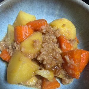 ゆっこの作ってみた!投稿(レンジで！じゃがいものそぼろ煮)