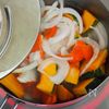 塩麹入り。かぼちゃと人参の豆乳ポタージュの工程1