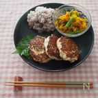ささみと豆腐の塩麹ハンバーグ