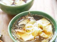 5分で完成！【豆腐ともやしと椎茸の中華スープ】旨味たっぷり♡