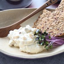 オウチで居酒屋・おつまみにもパンにも！いぶりがっこチーズ