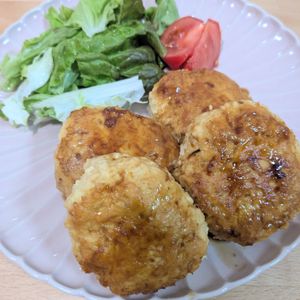 ゆいの作ってみた!投稿(【甘辛鶏えのきつくね】1人分150円！えのきでかさまし♪)
