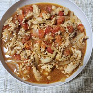 とももの作ってみた!投稿(【ごはんがすすむ】夏のうまトマ生姜焼き！)