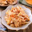 【ねぎと蒸し鶏のラーポン和え】食べるラー油でやみつき副菜！