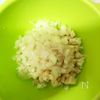 シャキシャキ美味しい!男子大満足レンコンの照り焼きハンバーグの下準備