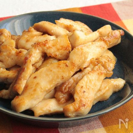 つくりおき食堂まりえさんの【鶏ムネ肉のスティックたれ塩焼き】節約作り置きおかず♪