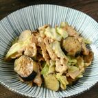 カレー風味がおいしい！なすとキャベツのマヨカレー炒め