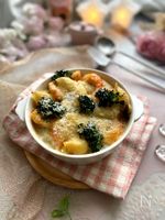 牛乳無しでもおいしい～エビのホワイトソースグラタン