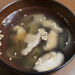 月雪由翔の作ってみた!投稿(簡単♪長ねぎとしいたけの焼き海苔スープ)