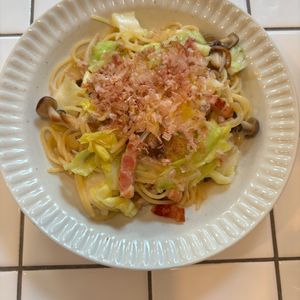 mi-koの作ってみた!投稿(【春キャベツとベーコンのおかかバターパスタ】ぱぱっとワンパン)