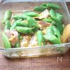 レンジで3分!スナップエンドウとベーコンのだし卵あえの工程3