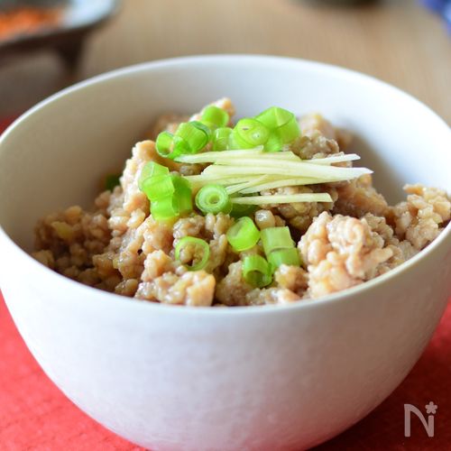 おかわりが止まらない!新生姜の甘辛鶏そぼろ♪お弁当にも◎