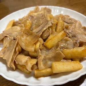 MYHRの作ってみた!投稿(『長芋と豚肉の甘辛ごま炒め』ご飯が進む！簡単☆ボリュームも◎)