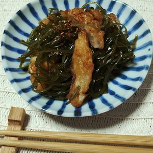M＊Pの作ってみた!投稿(材料全部いれて3分火にかけて完成♡切り昆布とさつま揚げの煮物)