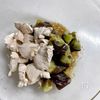 【ヘルシーおかず】茹で茄子と鶏胸肉の胡麻味噌和えの工程5