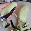 暑い季節にピッタリ【水晶なすの梅和え】の工程1