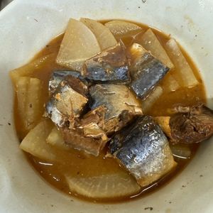 ともじつの作ってみた!投稿(【甘辛味噌のさば大根】缶詰&レンチンでお手軽おかず♡)