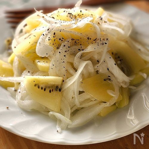 【新玉ねぎとキウイのさっぱりマリネ】体リセット♪5分副菜