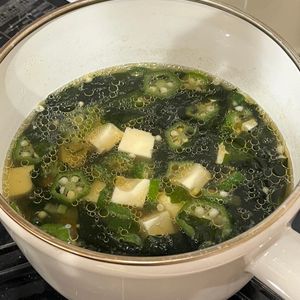 892797の作ってみた!投稿(【オクラと豆腐のわかめスープ】とろんヘルシー♪簡単シンプル♪)
