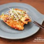 切り方でパサつき防止♡鶏胸肉でヘルシー味噌生姜焼き♡