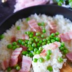 【お豆ご飯を洋風に】えんどう豆とベーコンの簡単炊き込みピラフ