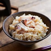 バター醤油のコク「イカネギバター醤油釜飯」