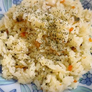 ひまわりの作ってみた!投稿(【簡単】シーフードミックスと炊飯器でつくるシーフードピラフ)