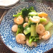 簡単なのにめちゃ旨♡むき海老とブロッコリーの中華炒め