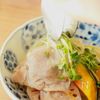 【超簡単!ワンパン・ダイエットレシピ】豚肉と根菜の塩麹蒸しの工程3