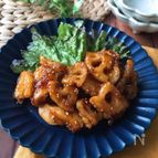 『鶏むね肉でヘルシー♡』鶏とレンコンのピリ辛ごま炒め