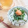 ひんやり『梅しそわかめの冷やし茶漬け』の工程3