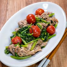 豚肉とほうれん堂の粒マスタード炒め