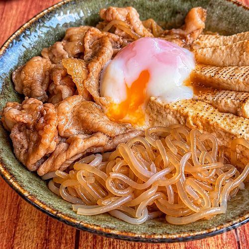 ワンパンで♪【豚こま豆腐のすき煮風】