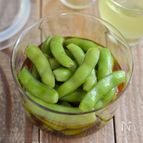 枝豆のあごだしつゆ漬け。素材の味が引き立つ、夏のおつまみ。