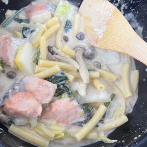 dedechinの作ってみた!投稿(【鮭とほうれん草の和風クリーム煮】簡単なのに絶品!お魚レシピ)