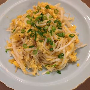 たりおの作ってみた!投稿(レンチンなのにシャキシャキ！【卵入り絶品もやし】)