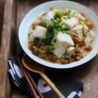 豆腐のなめこあんかけ丼。