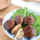 お弁当やおつまみに♪しいたけ肉詰めのハリッサバター焼き