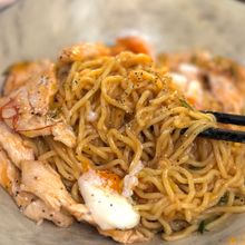 ピリ辛まろやか!鶏チリ冷やし和え麺🍜