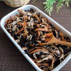 鶏ささみとひじきのの白だし煮