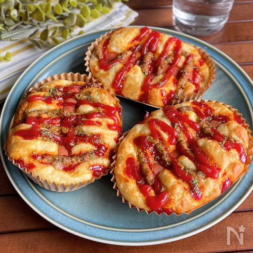 ホットケーキミックスで簡単!混ぜて焼くだけ「ウインナーパン」