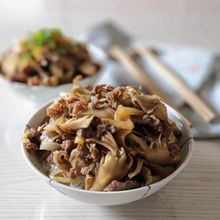 【マイタケで量増し・牛丼】野菜たっぷり！牛丼。