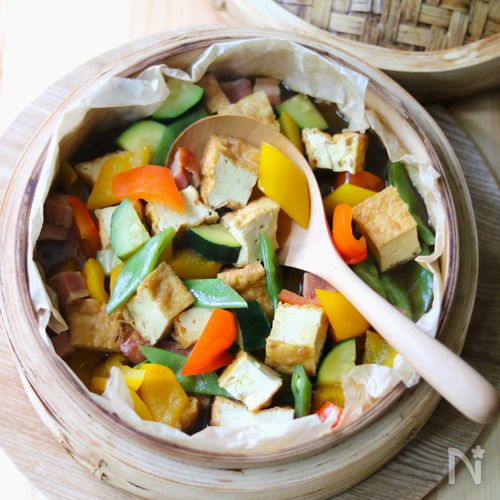 厚揚げと夏野菜のカレー蒸し