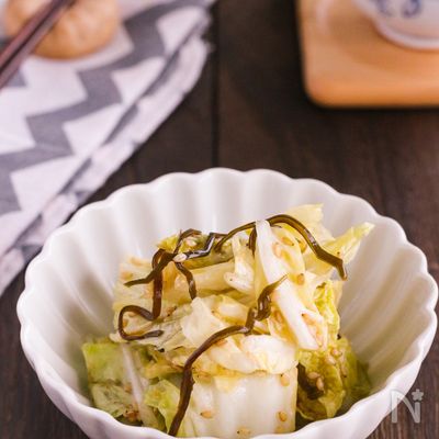 ポリ袋で簡単お手軽♪さっぱり美味しい♡塩昆布と白菜の浅漬け