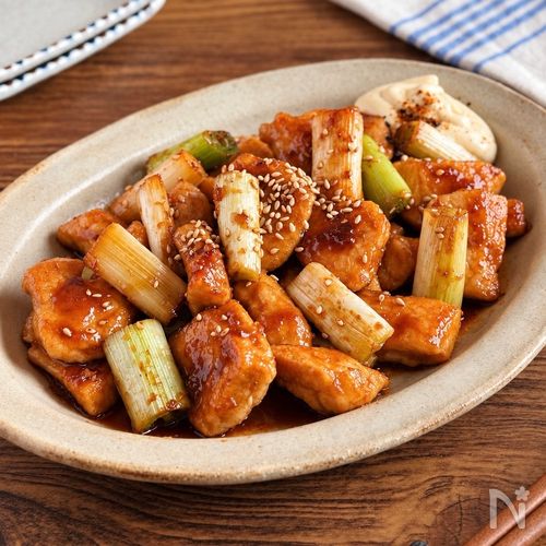 ごはんがすすむ【鶏むね肉と白ねぎの甘辛照り焼き】