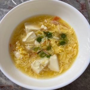 ☆htm☆の作ってみた!投稿(崩し豆腐のとろみカニ玉スープ)