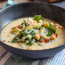 ズッパ・トスカーナ風【豆とケールのスープ】クリーミー♪