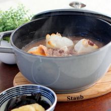 ストウブ鍋で小豆粥