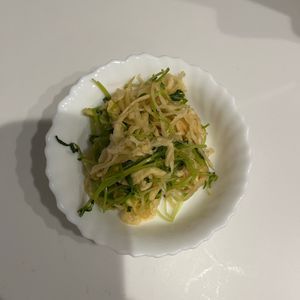 りんごの作ってみた!投稿(あと1品【5分レシピ】切り干し大根と豆苗の中華サラダ)